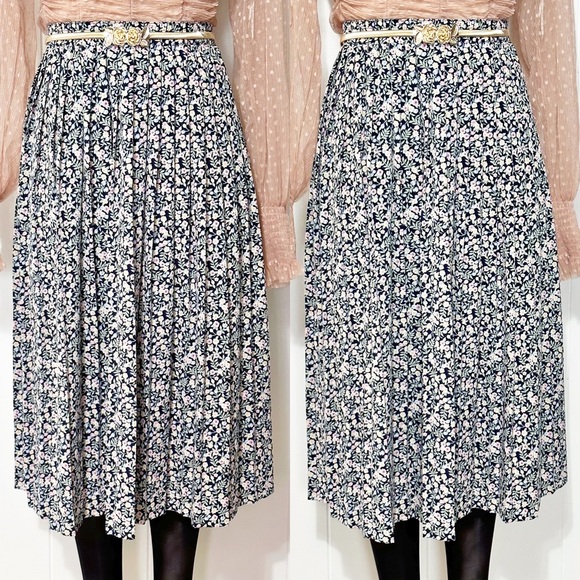 90s Navy Pleated Midi Skirt ft. Sprinkled Pastel Florals | Vintage - Picture 2 of 7